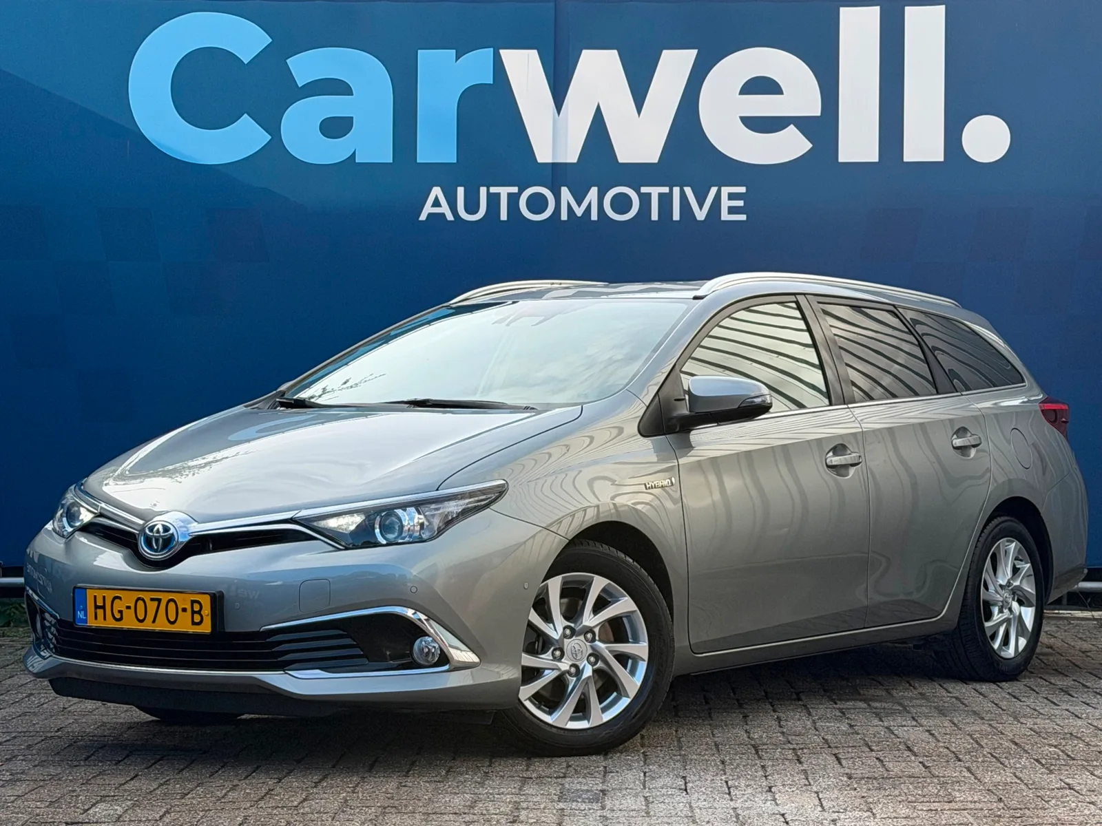 Toyota Auris (2015) — foto 1