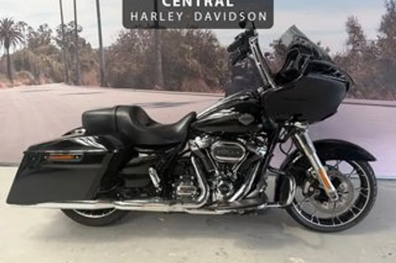 Harley-Davidson Road Glide (2021)