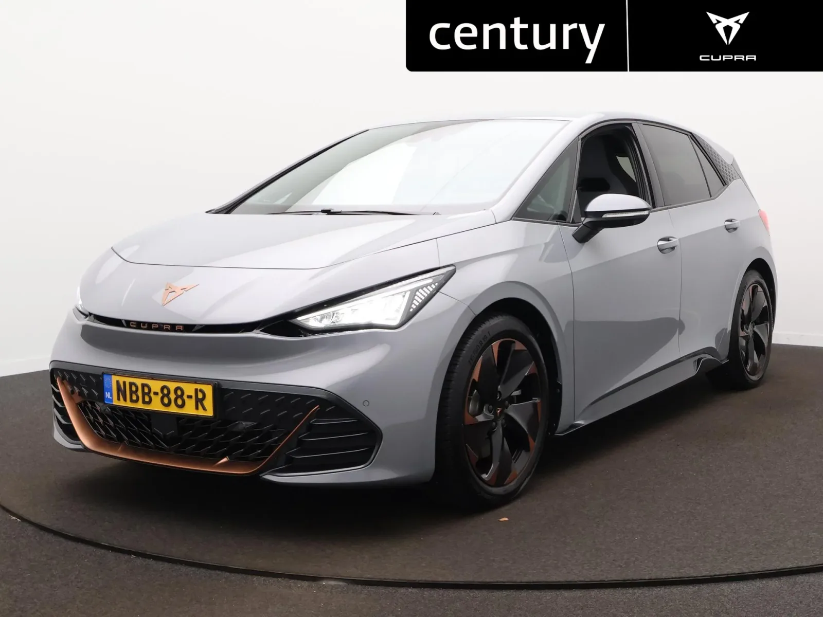 CUPRA Born (2024) — foto 1