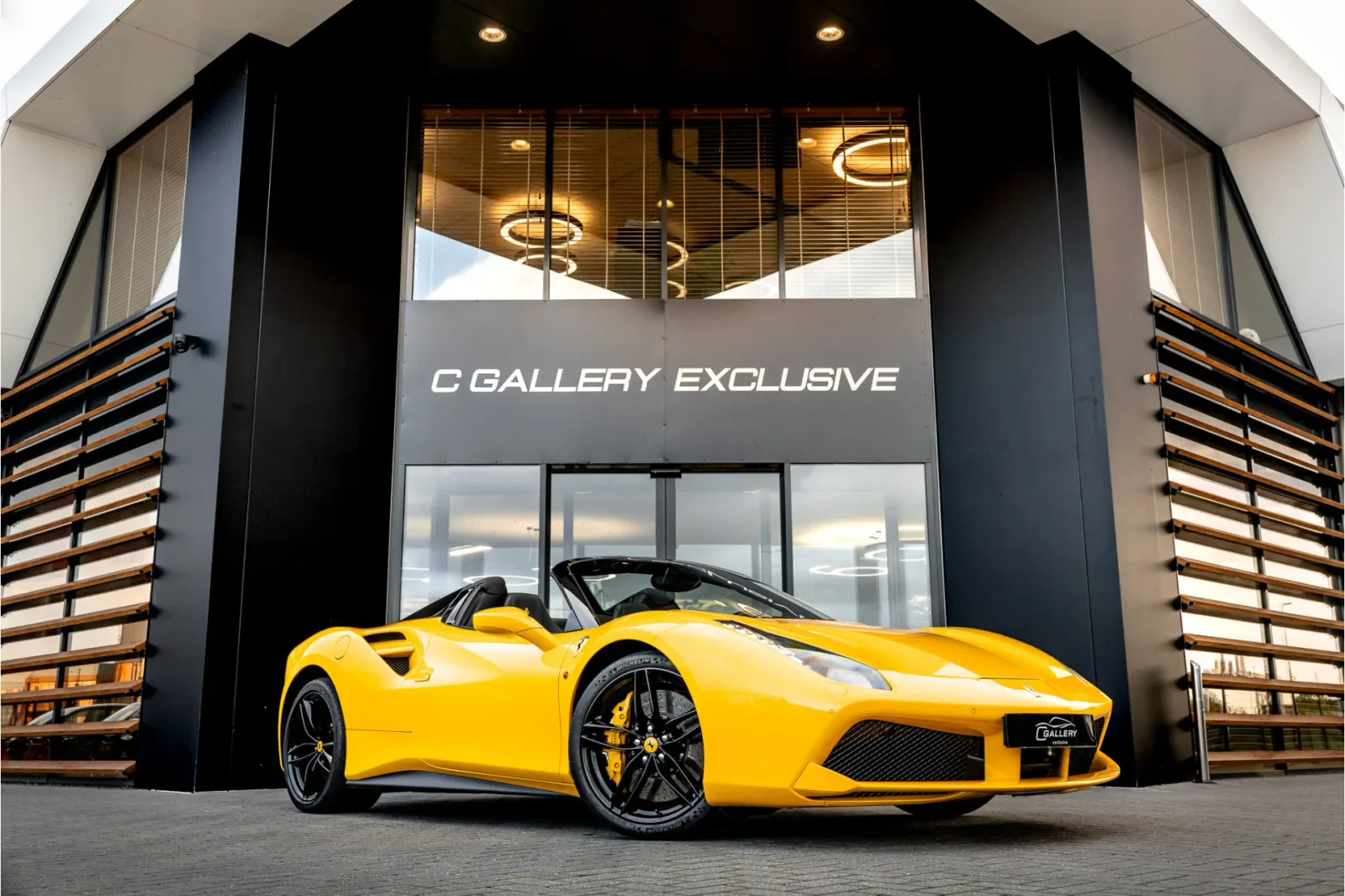 Ferrari 488 (2018) — foto 1