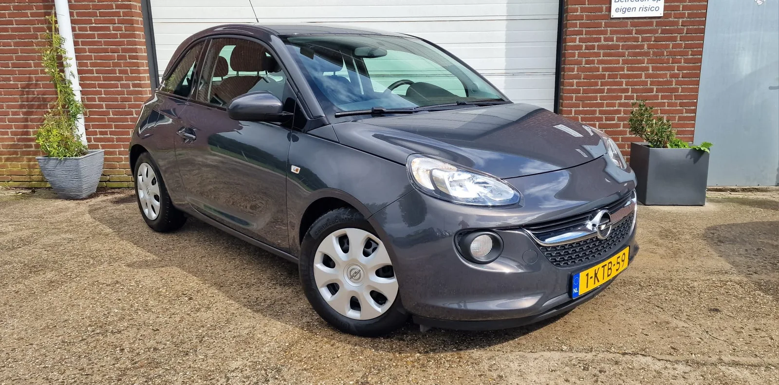 Opel Adam (2013) — foto 1