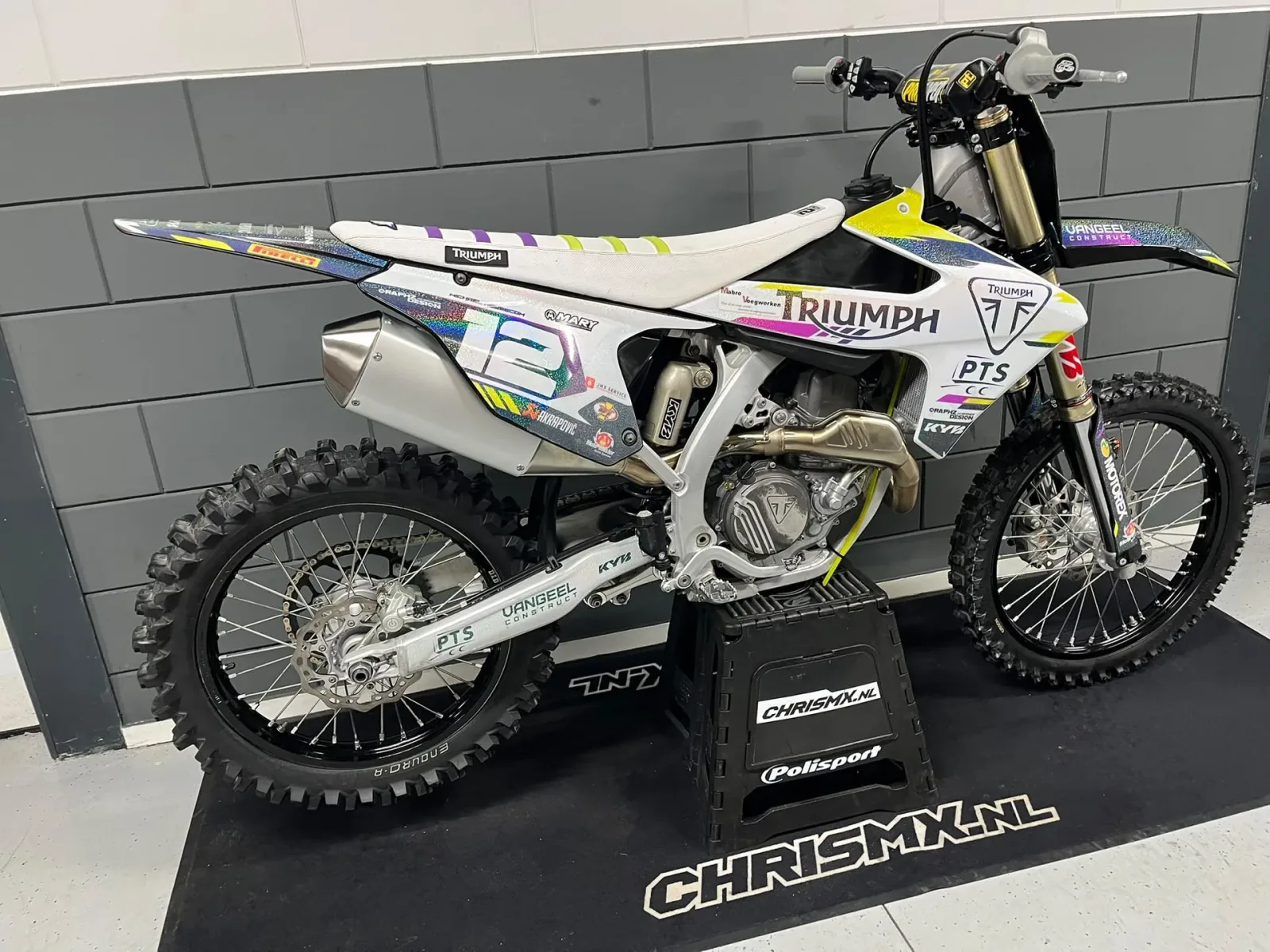 Triumph TF 450 (2026) — foto 1
