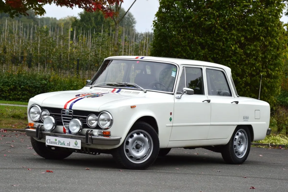 Alfa Romeo Giulia (1971) — foto 1