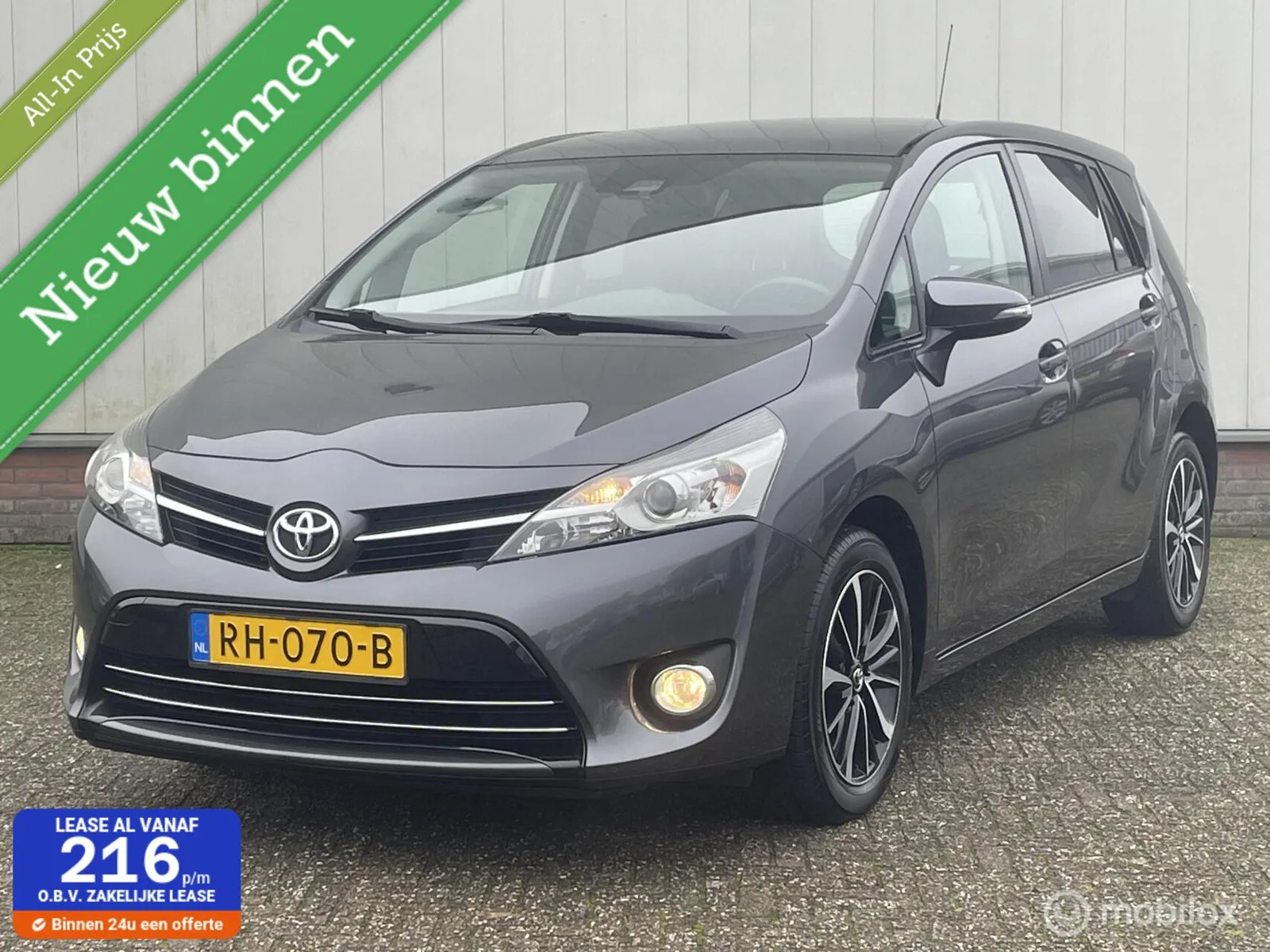Toyota Verso (2017) — foto 1
