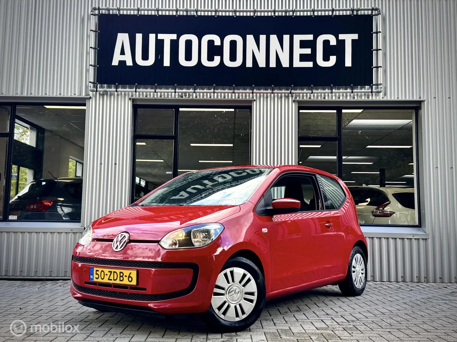 Volkswagen Up! (2012) — foto 1