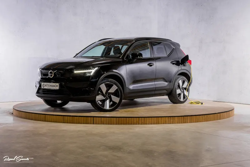 Volvo XC40 (2023)