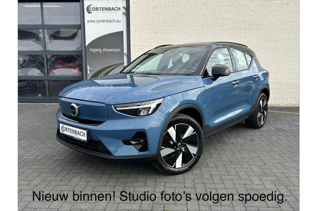 Volvo XC40 (2022) — foto 1