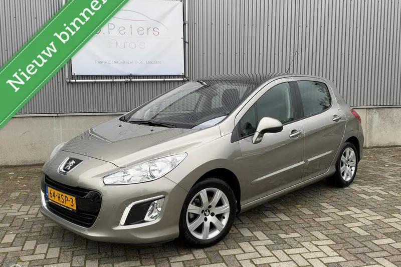 Peugeot 308 (2011)