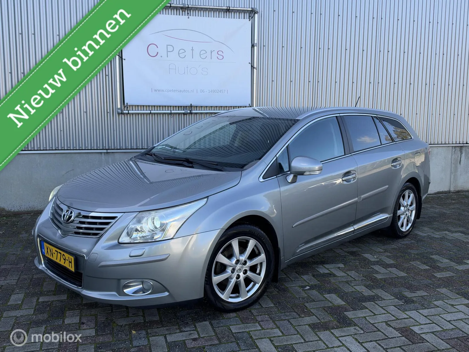 Toyota Avensis (2010) — foto 1