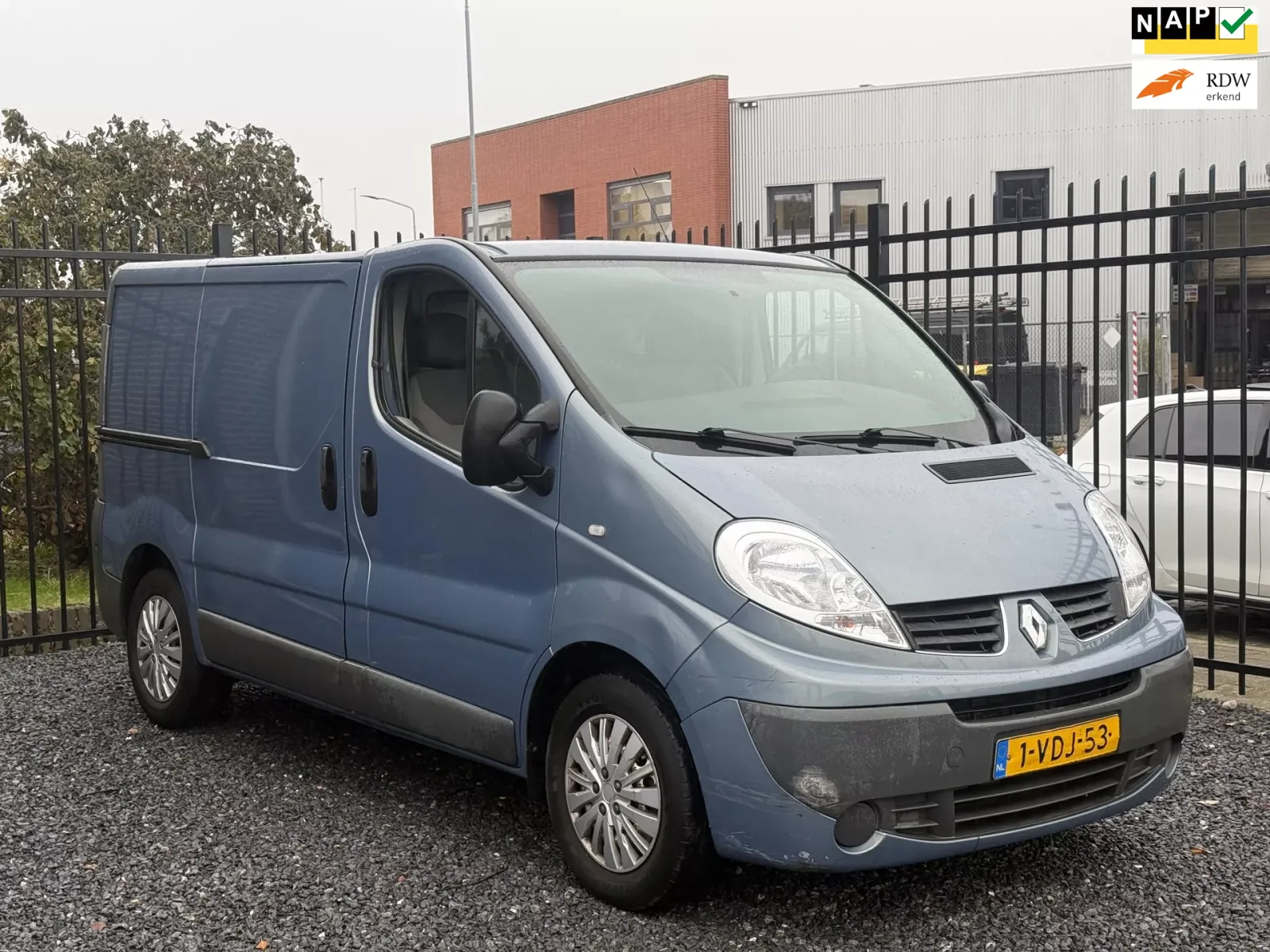Renault Trafic (2009) — foto 1