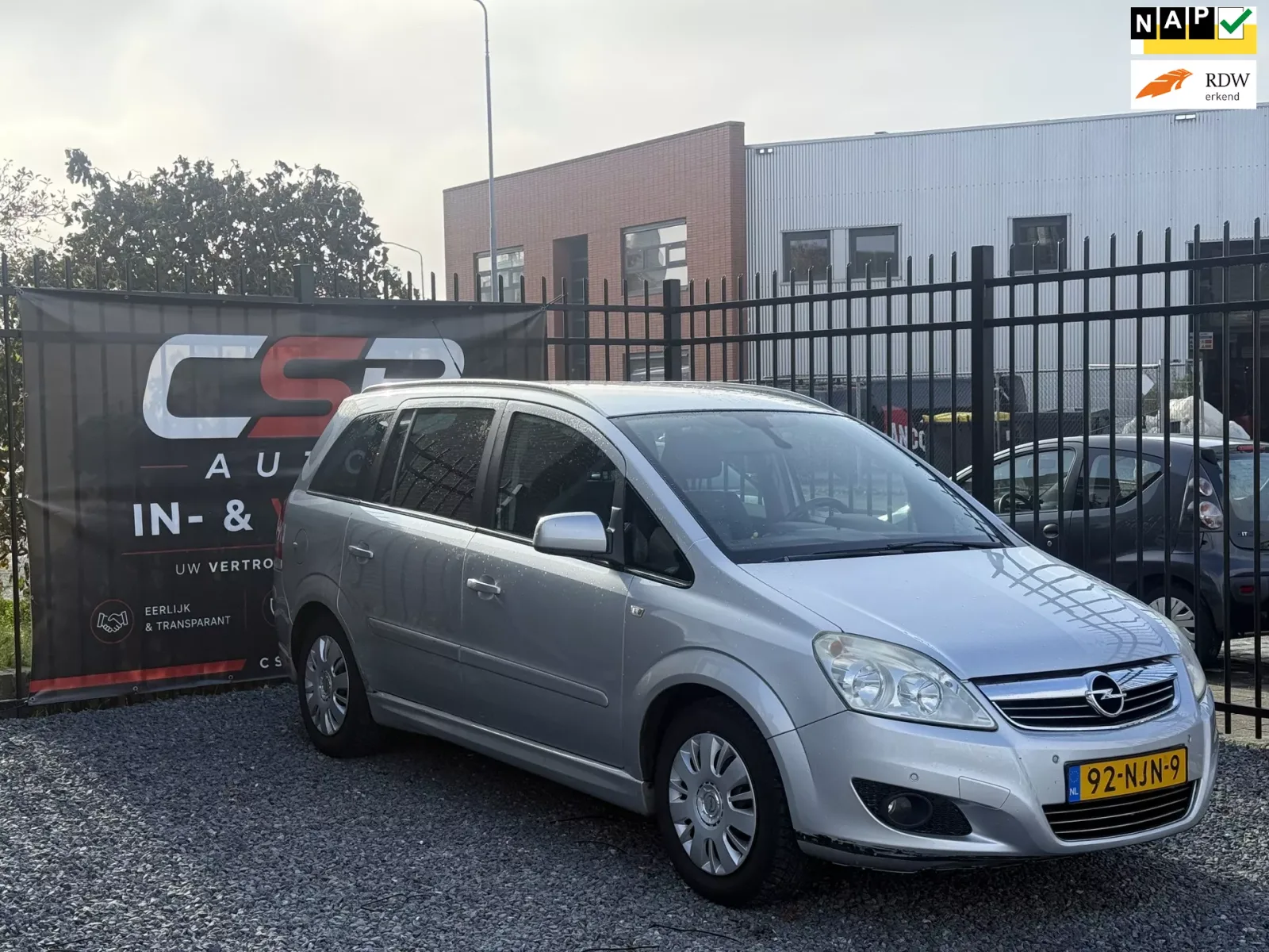 Opel Zafira (2010) — foto 1