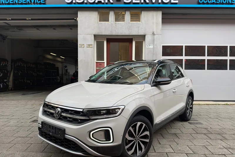 Volkswagen T-Roc (2023)