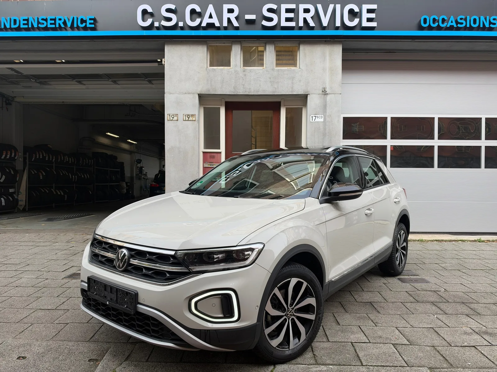 Volkswagen T-Roc (2023) — foto 1