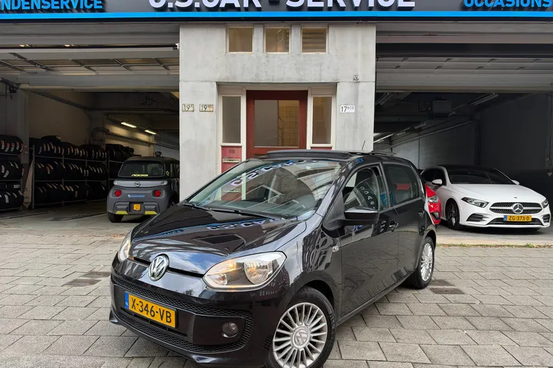 Volkswagen Up! (2014)