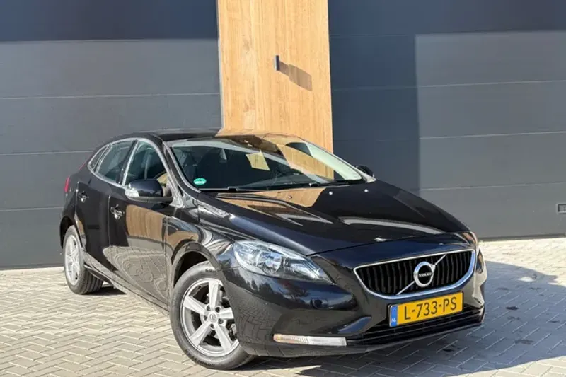 Volvo V40 (2017)