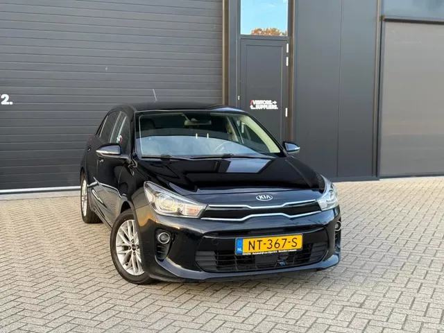 Kia Rio (2017) — foto 1