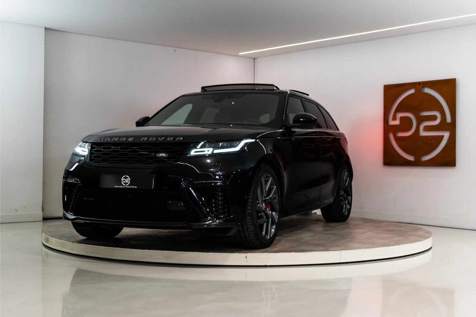 Land Rover Range Rover Velar (2019) — foto 1