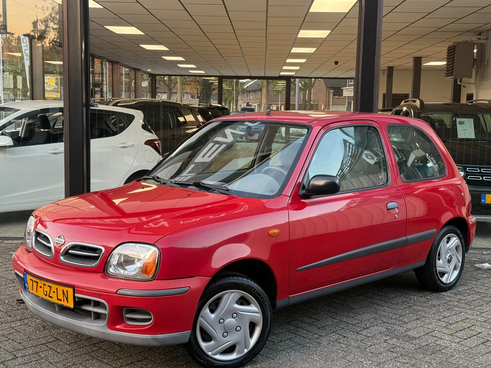 Nissan Micra (2001) — foto 1