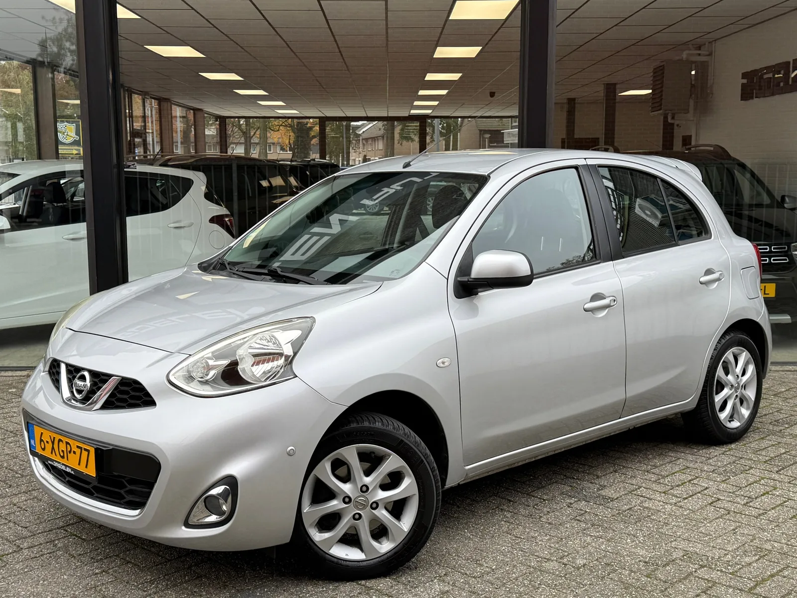 Nissan Micra (2014) — foto 1