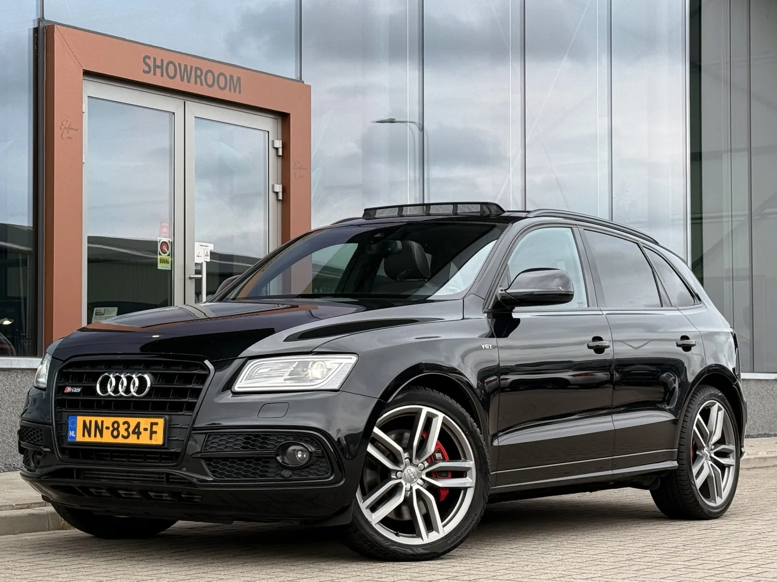 Audi SQ5 (2016) — foto 1