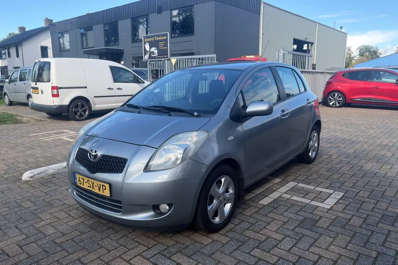 Toyota Yaris (2006)