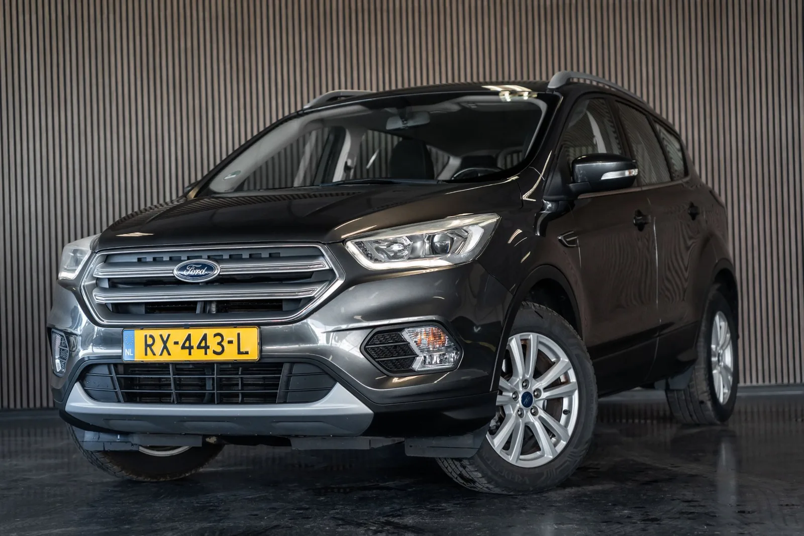Ford Kuga (2018) — foto 1