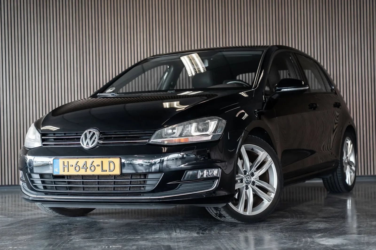 Volkswagen Golf (2014) — foto 1