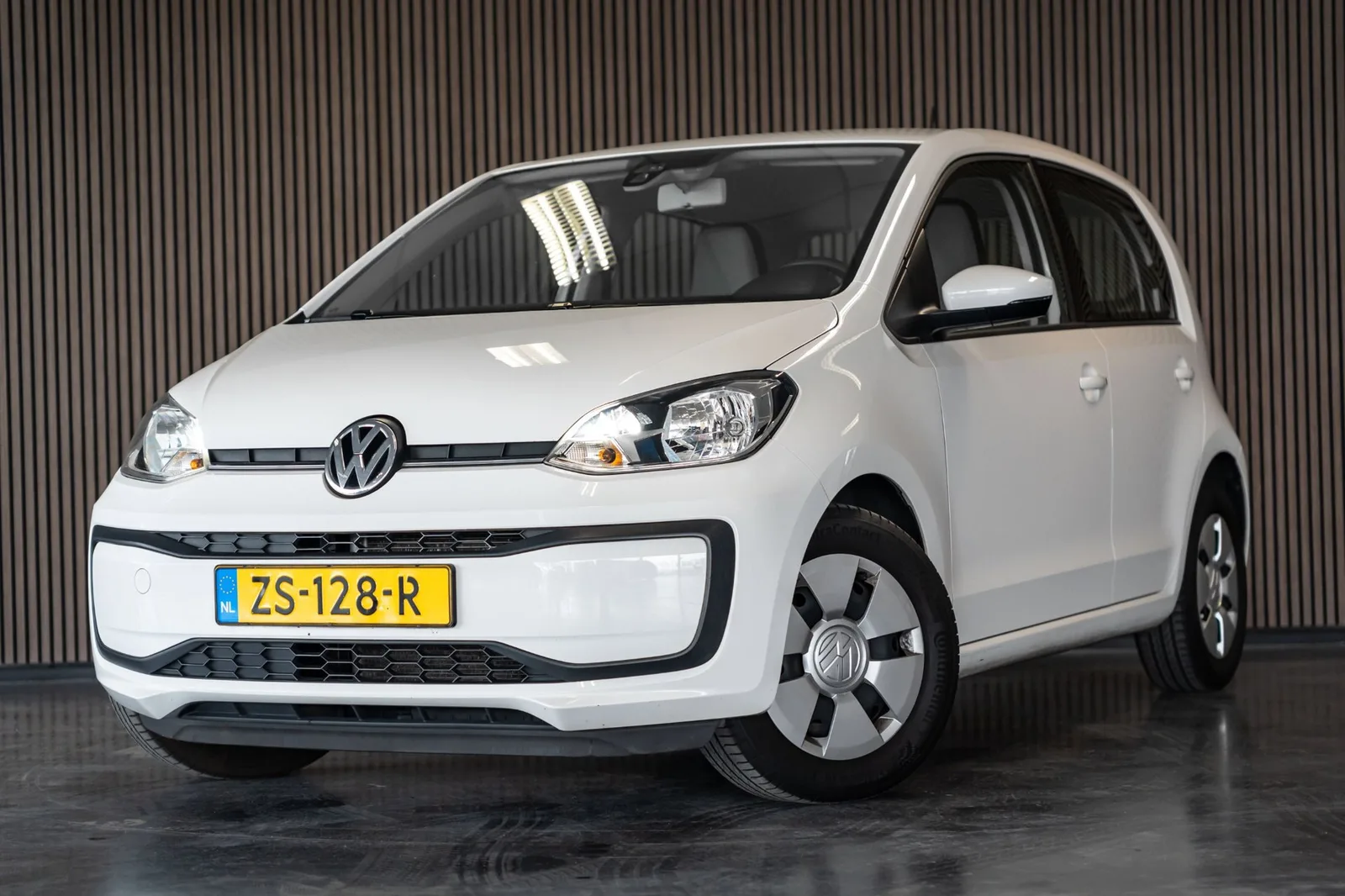 Volkswagen Up! (2019) — foto 1