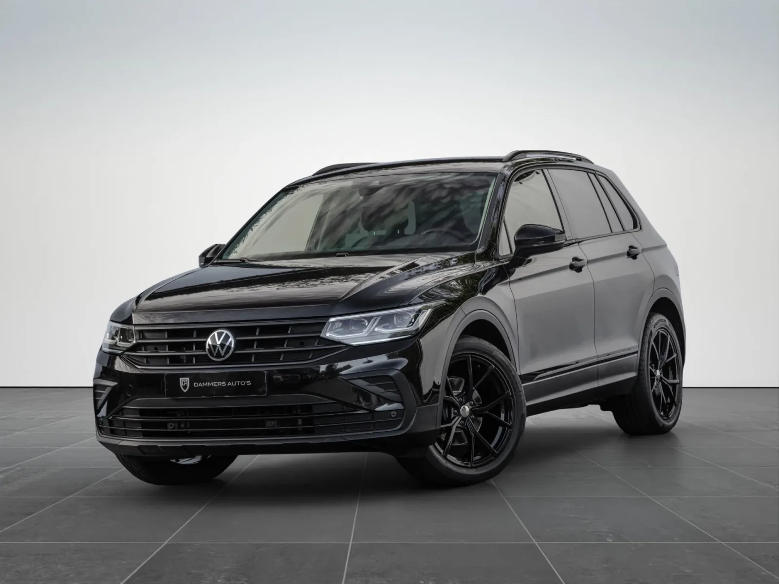 Volkswagen Tiguan (2021) — foto 1
