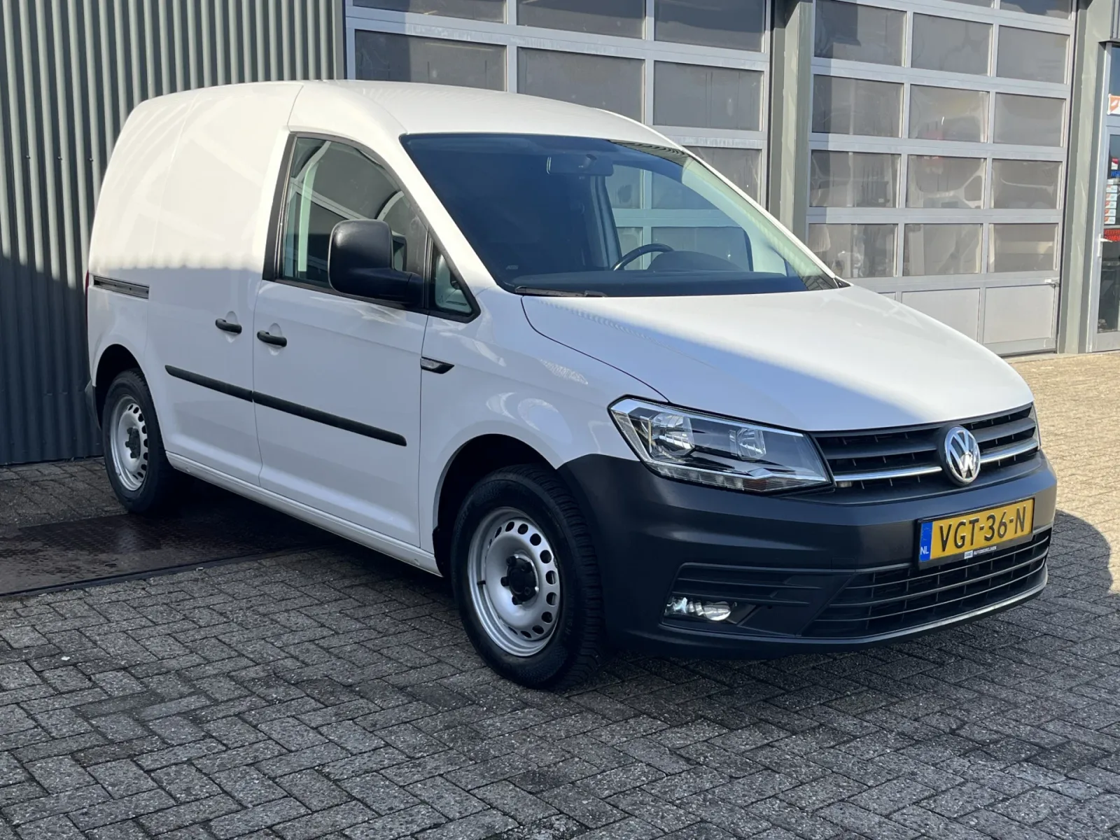 Volkswagen Caddy (2020) — foto 1