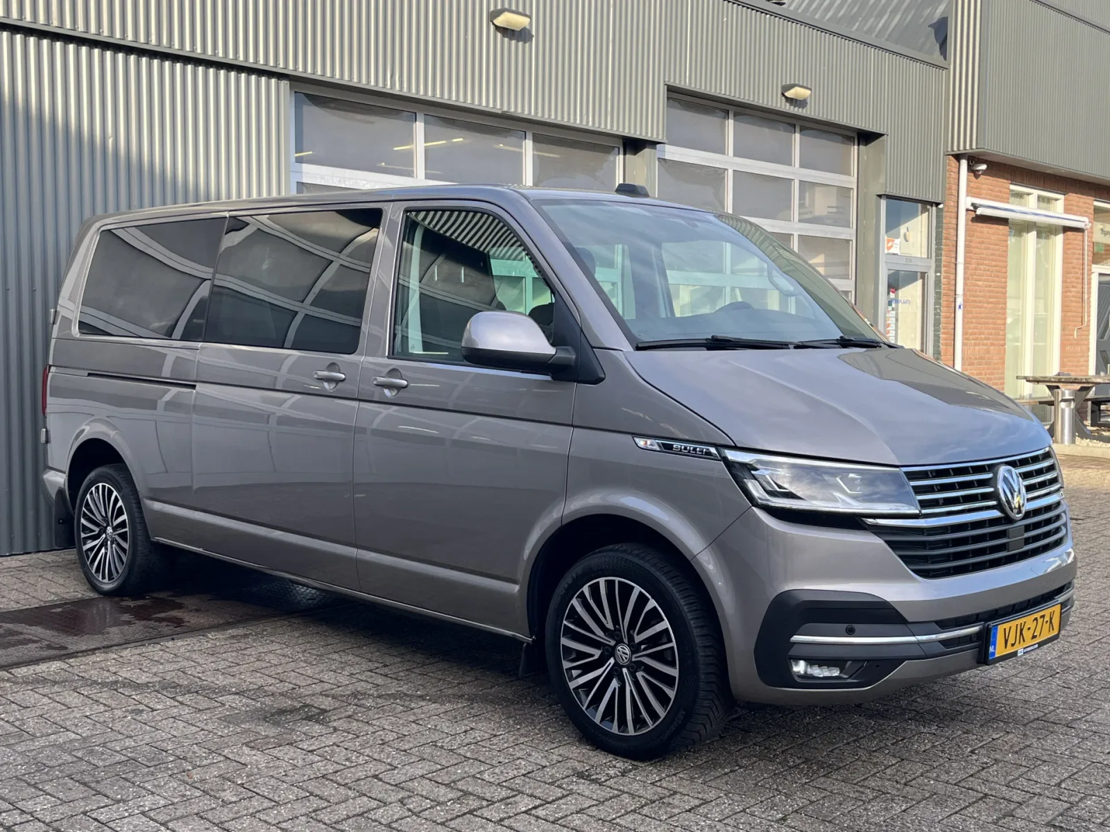 Volkswagen Transporter (2021) — foto 1