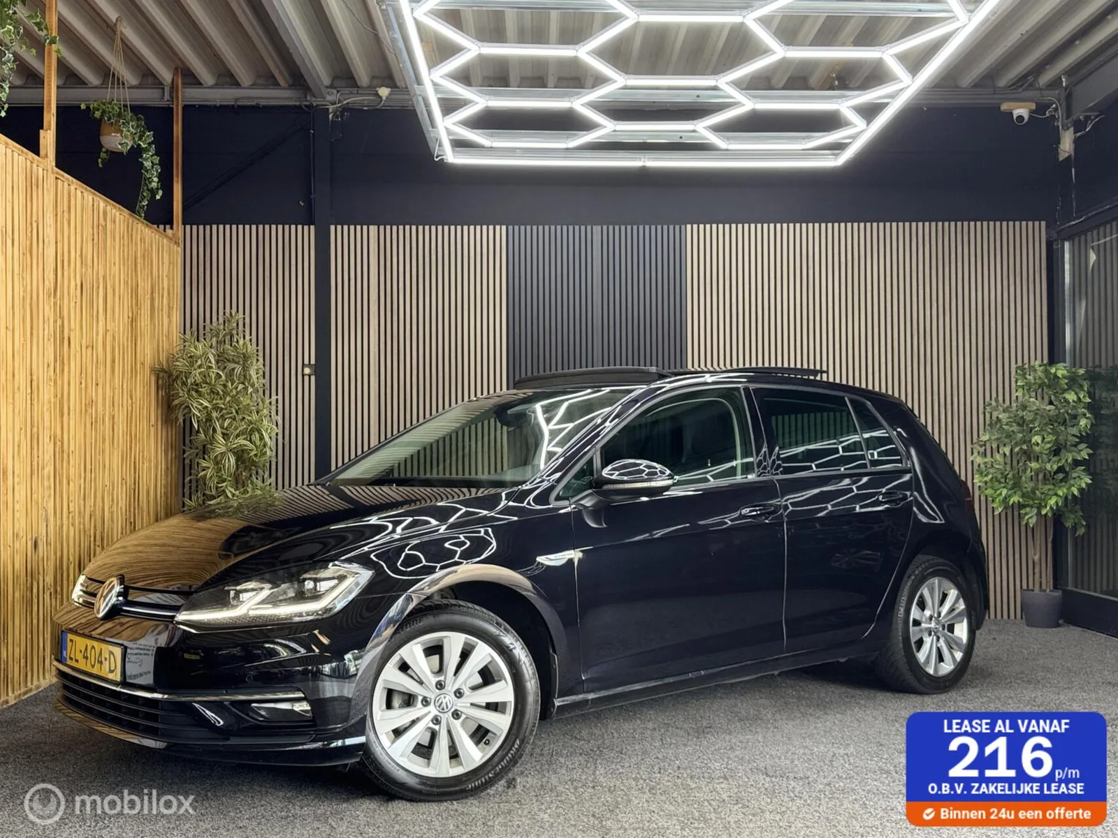 Volkswagen Golf (2019) — foto 1