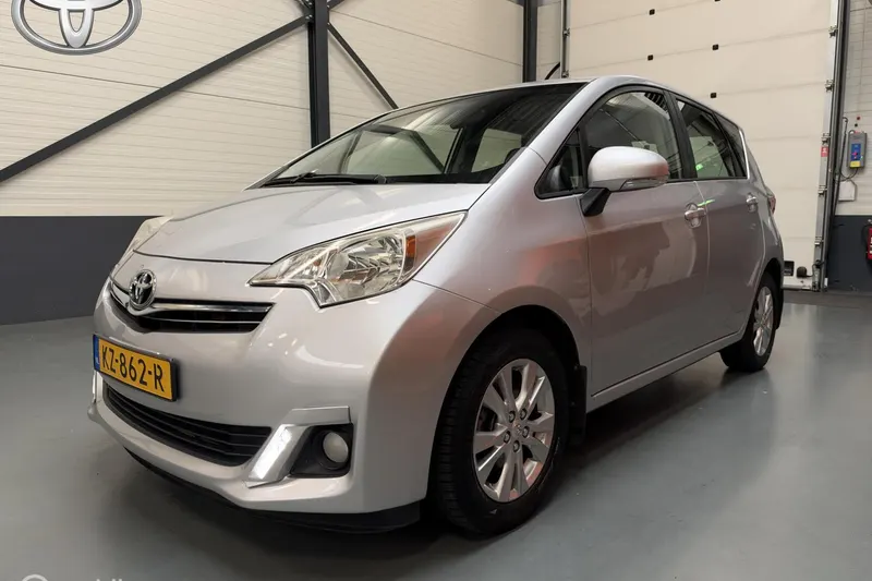 Toyota Verso (2012)