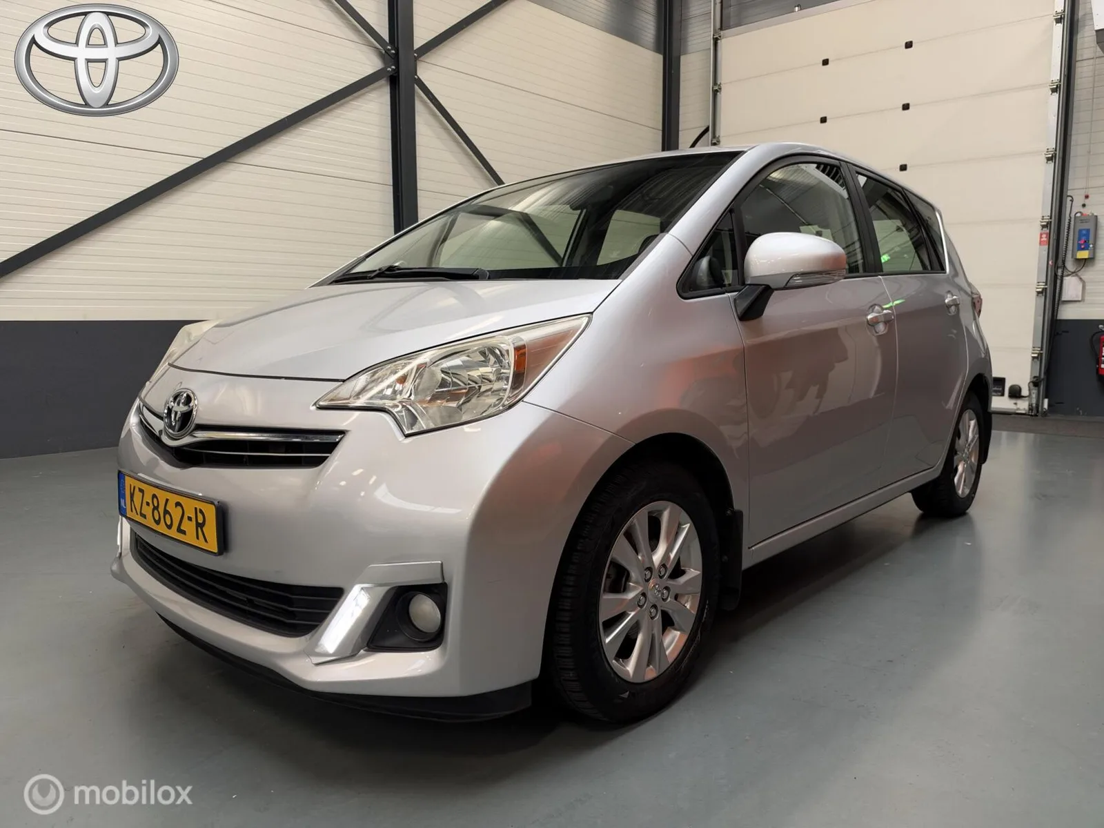Toyota Verso (2012) — foto 1