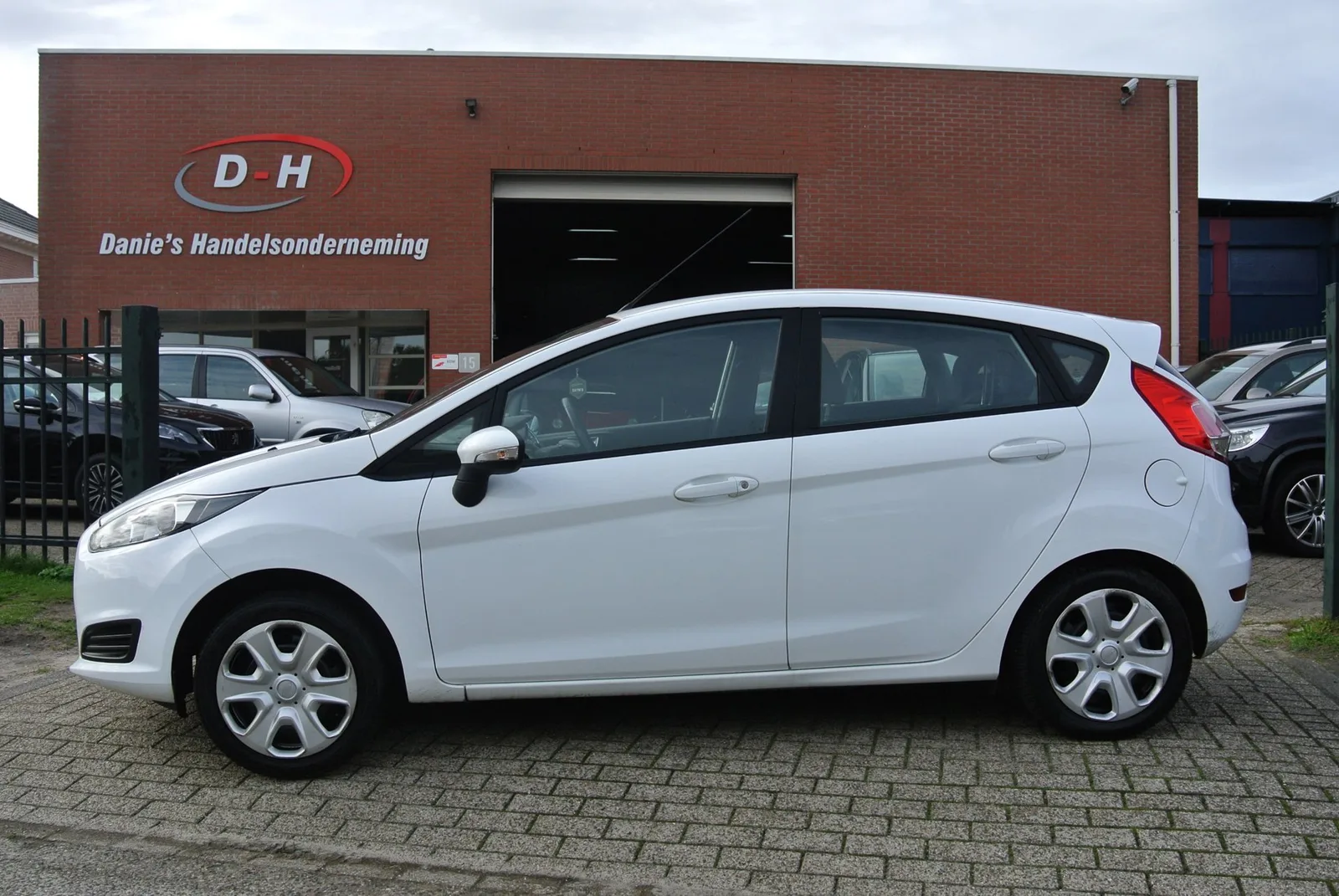 Ford Fiesta (2013) — foto 1