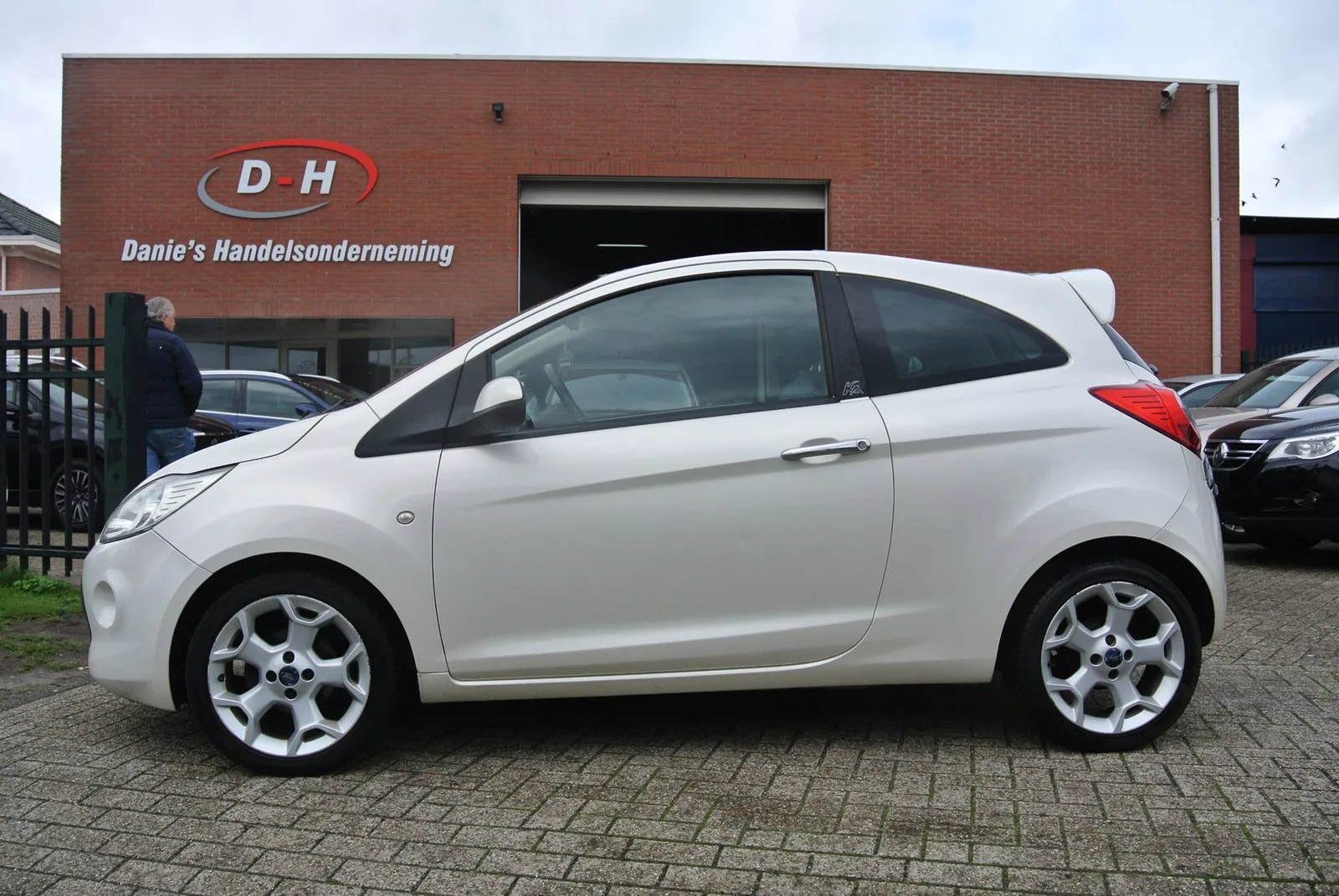 Ford Ka (2011) — foto 1