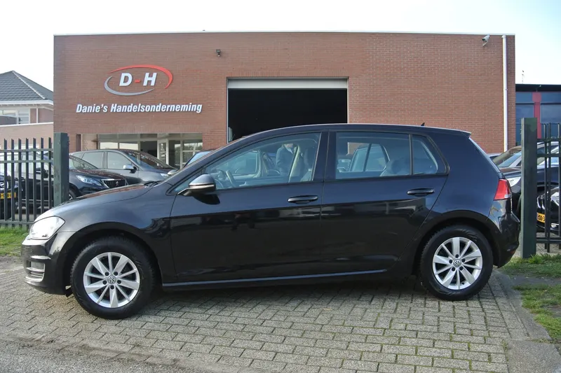 Volkswagen Golf (2014)
