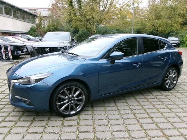 Mazda 3 (2018) — foto 1