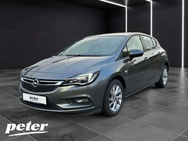 Opel Astra (2019) — foto 1