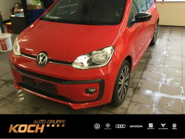 Volkswagen Up! (2021) — foto 1