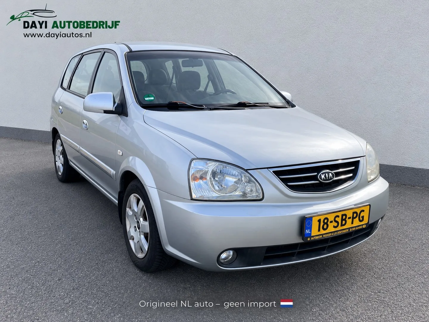 Kia Carens (2005) — foto 1
