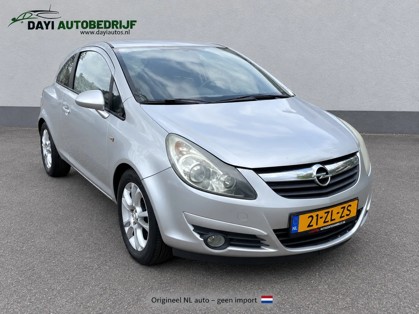 Opel Corsa (2008) — foto 1