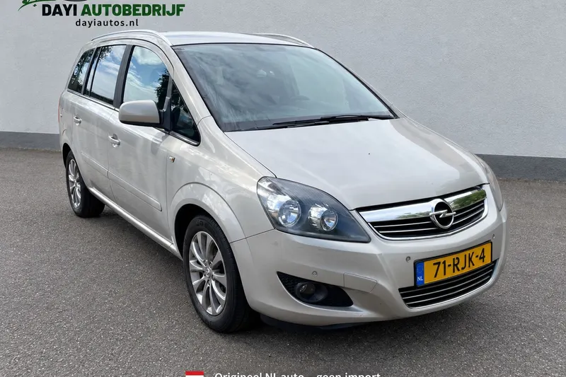 Opel Zafira (2011)