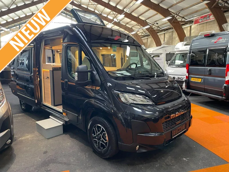 Malibu First Class (2026) — foto 1