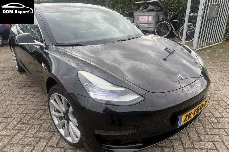 Tesla Model 3 (2019)