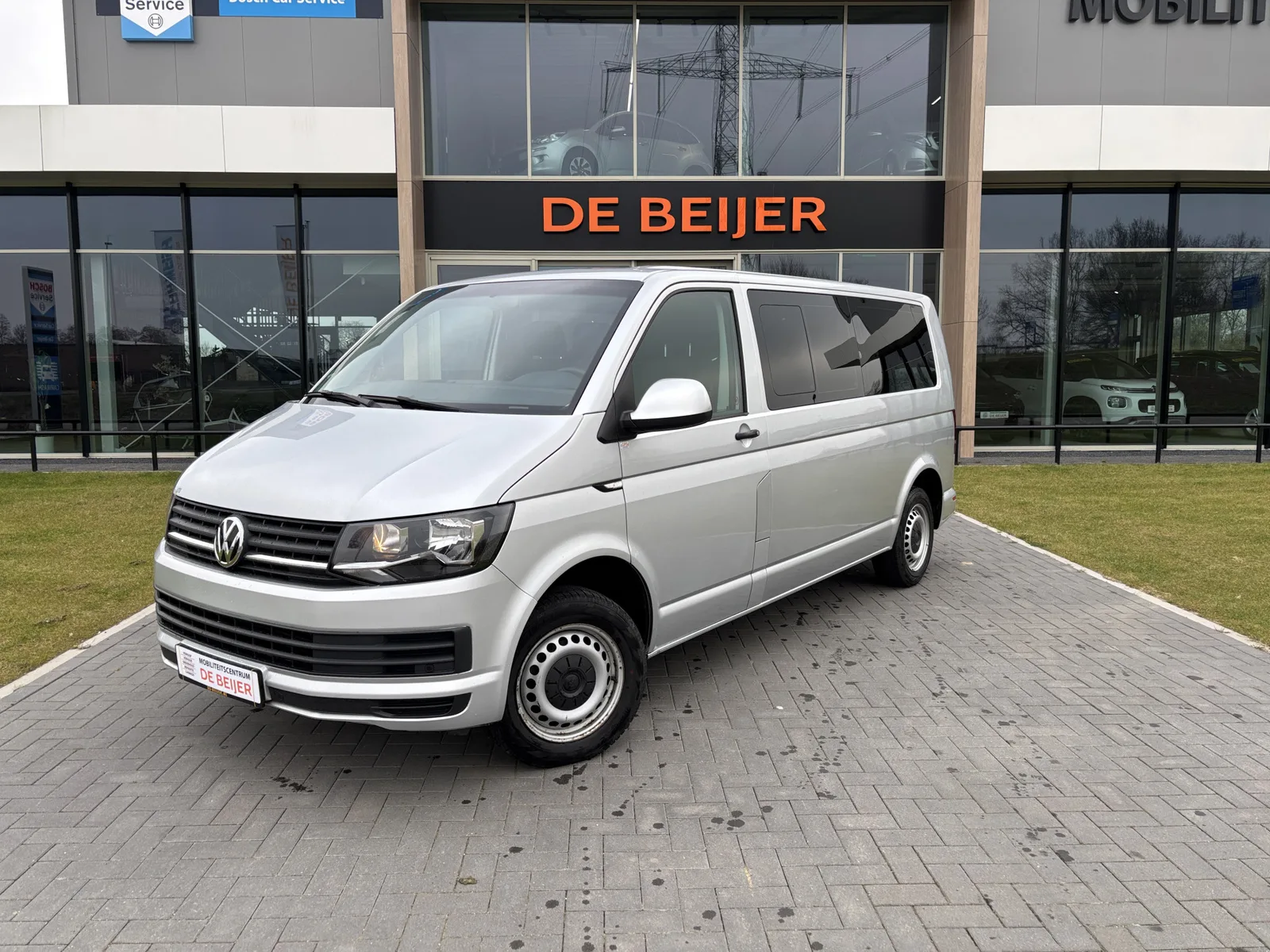 Volkswagen Transporter (2017) — foto 1