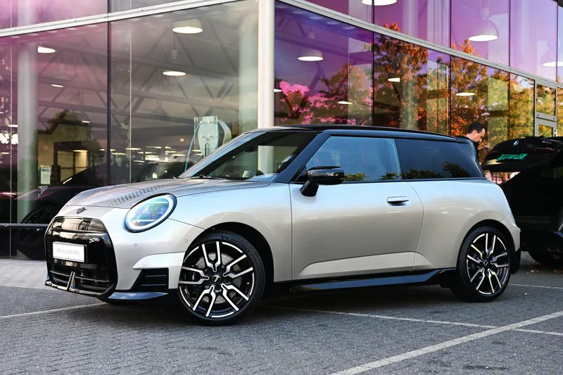 MINI Cooper (2025)