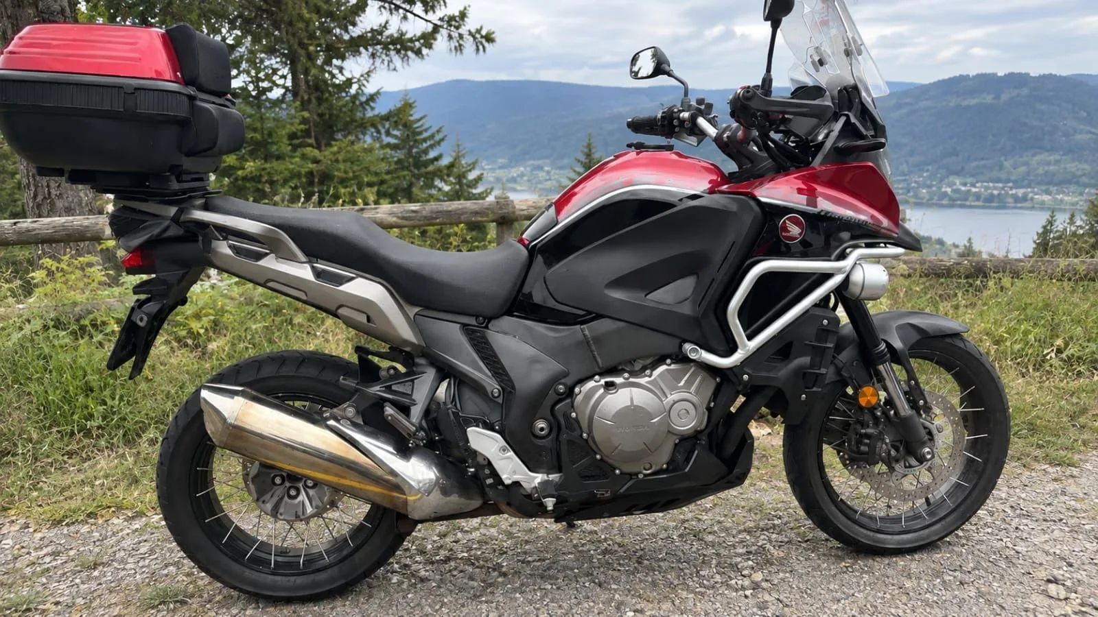 Honda VFR 1200 X Crosstourer (2022) — foto 1