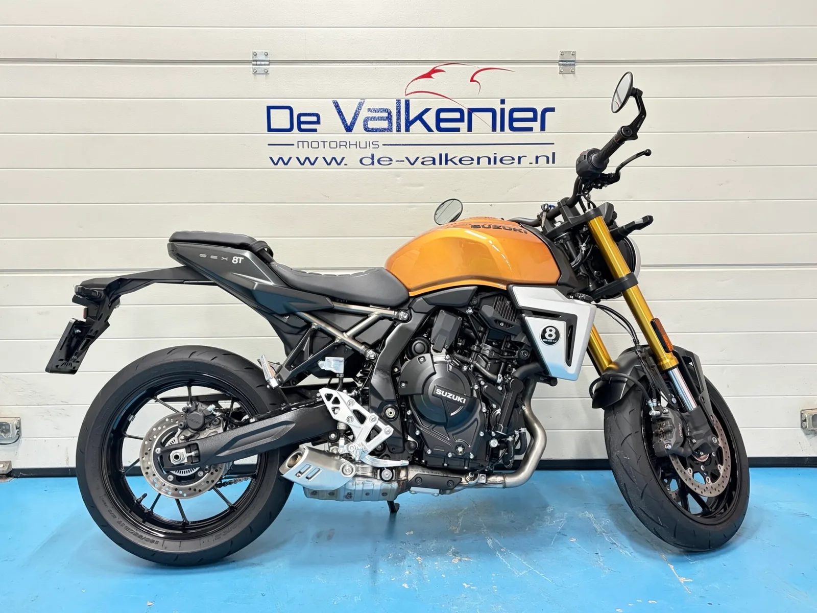 Suzuki GSX-8T (2026) — foto 1