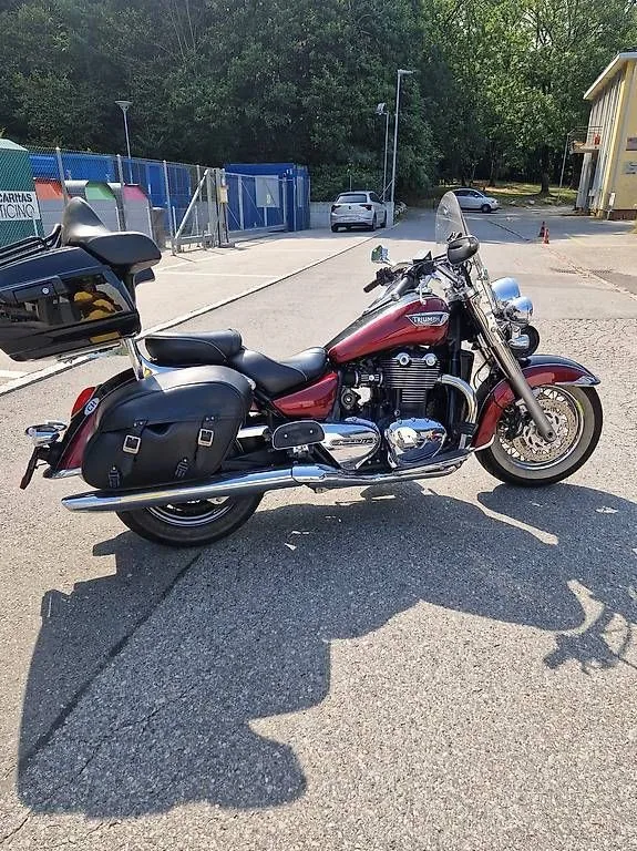 Triumph Thunderbird Storm (2015) — foto 1